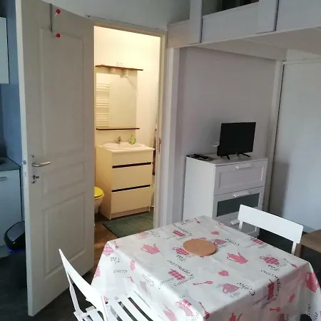 Cook 1 *